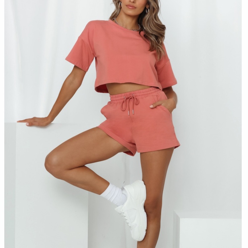 Hello Molly Pillow Whispers Crop Set